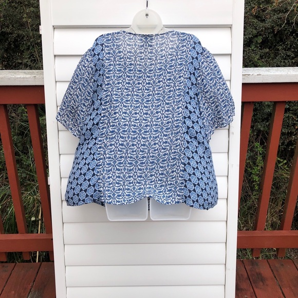 Lucky Brand Women's Blue Floral Blouse - Picture 9 of 11